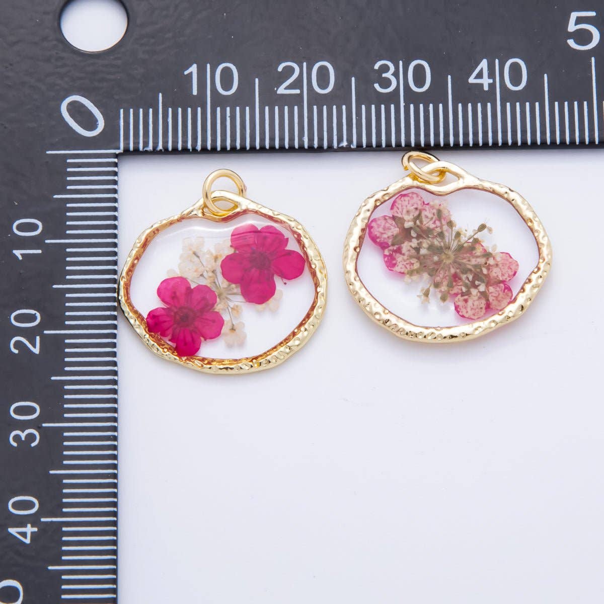 Sunpetal Halo Charm – 18K Gold Filled Resin