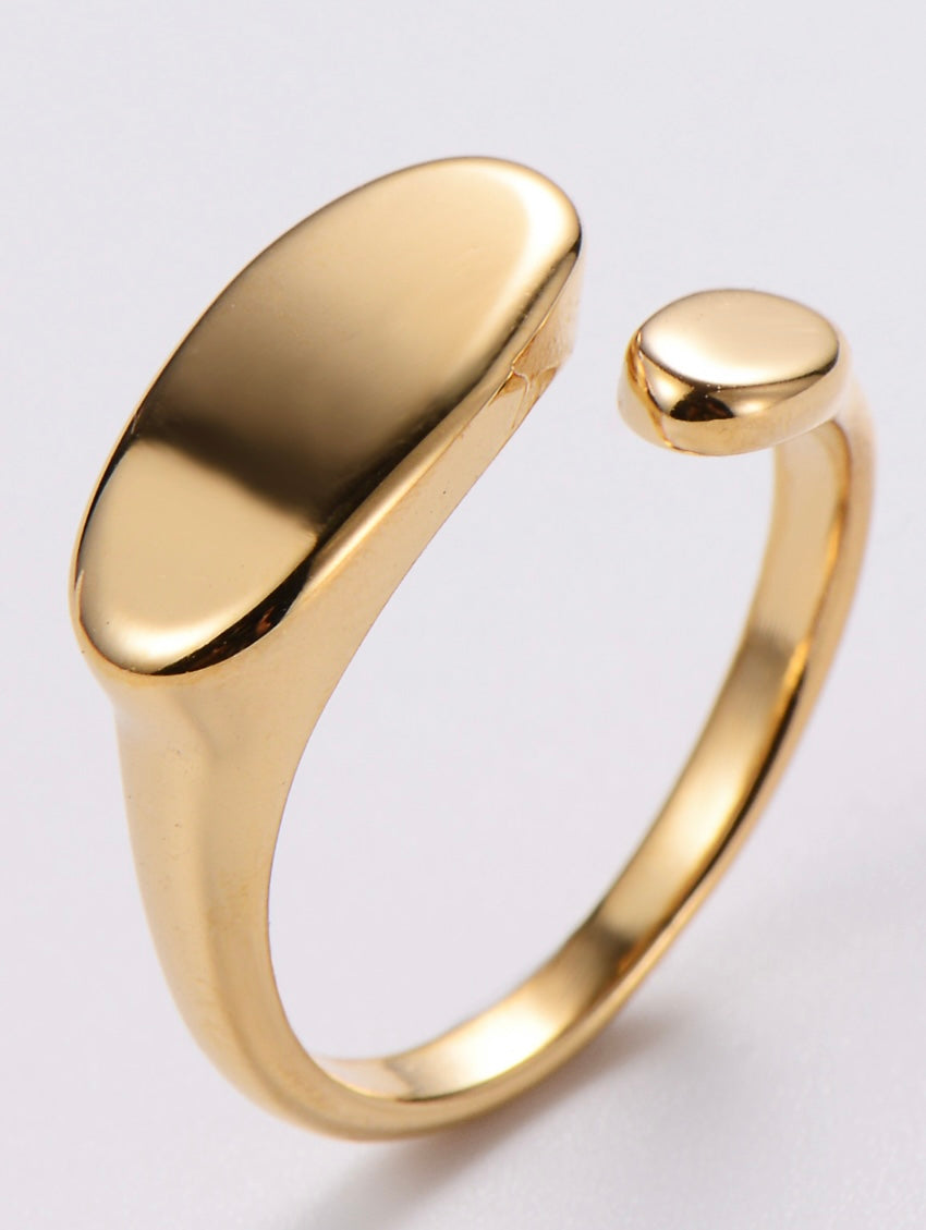 Eclipse Signet Ring