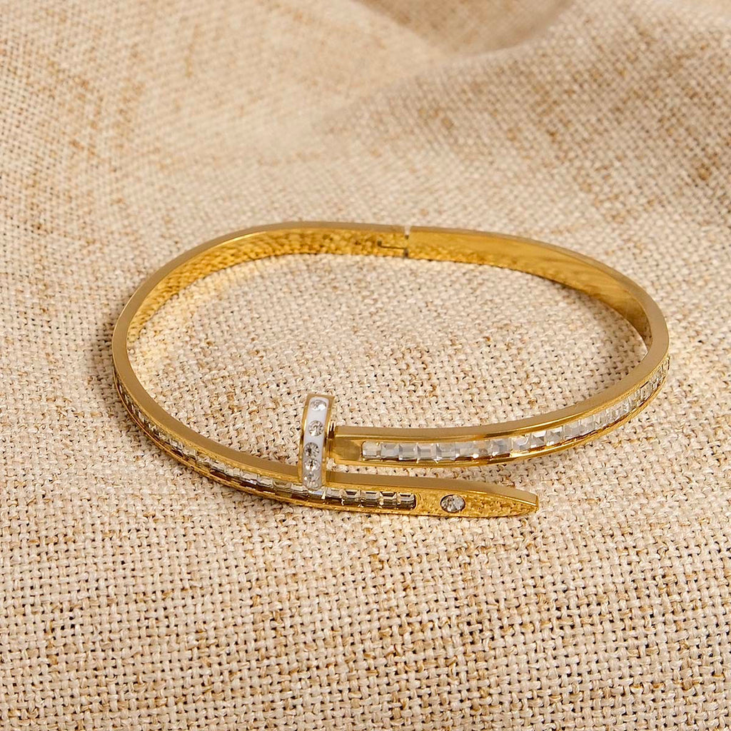 Nail Bangle