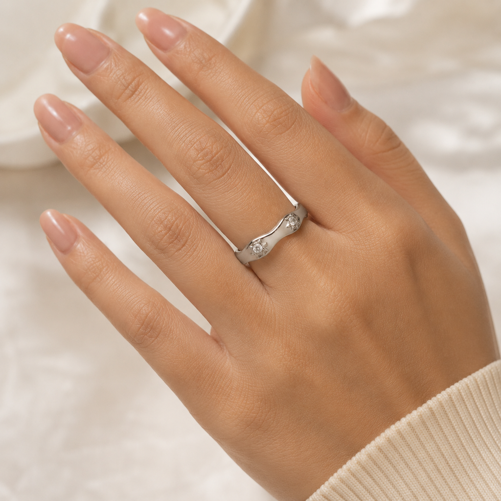 Wavy Star Ring