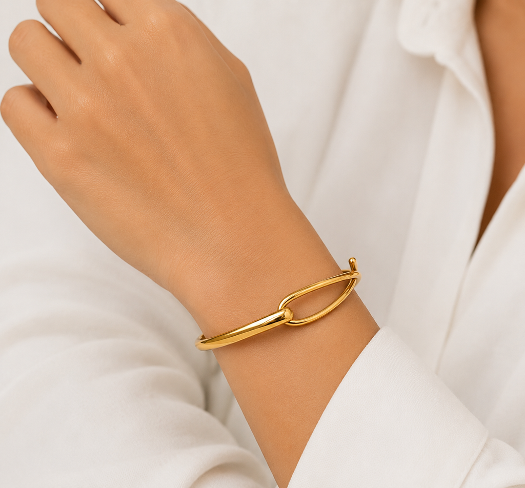Infinity golden bangle