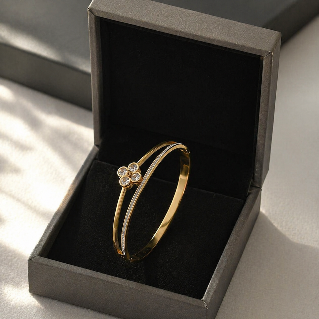 Flora Shine Bangle - 18k Gold Plated