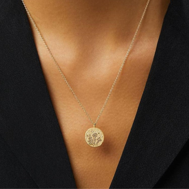 Vintage natural pendant necklace