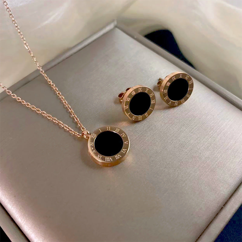 Roma Noir Set