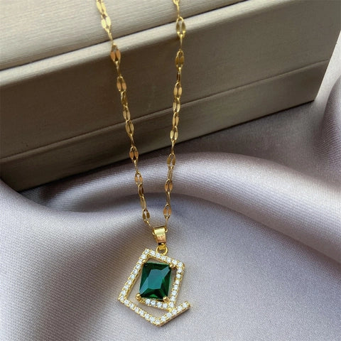 Green stone necklace