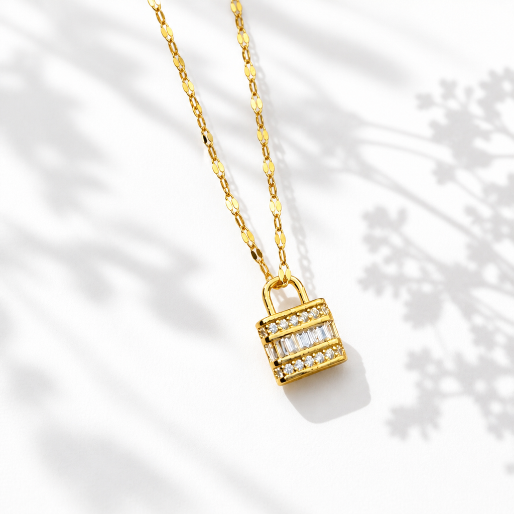 Lock pendant necklace