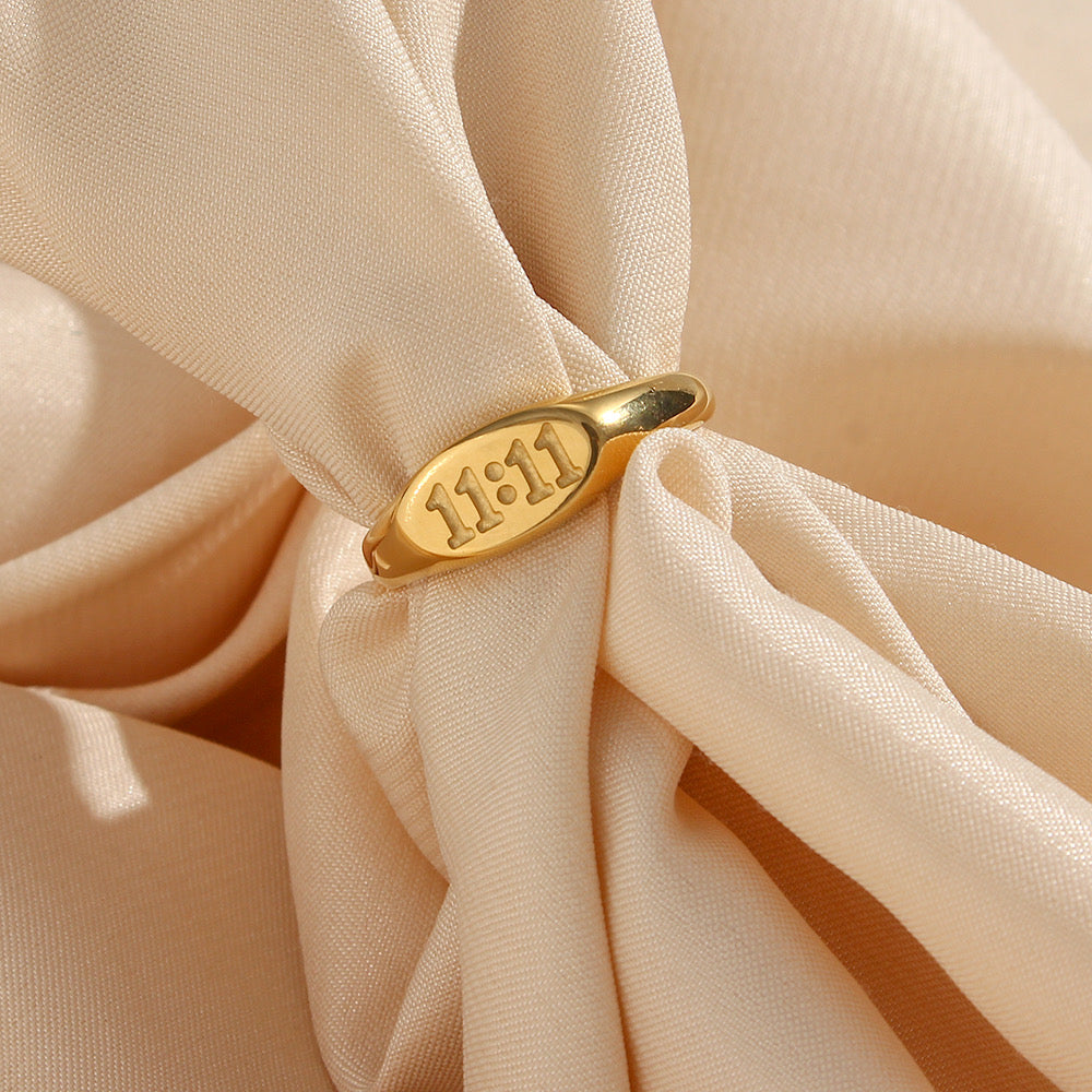 11:11 ring