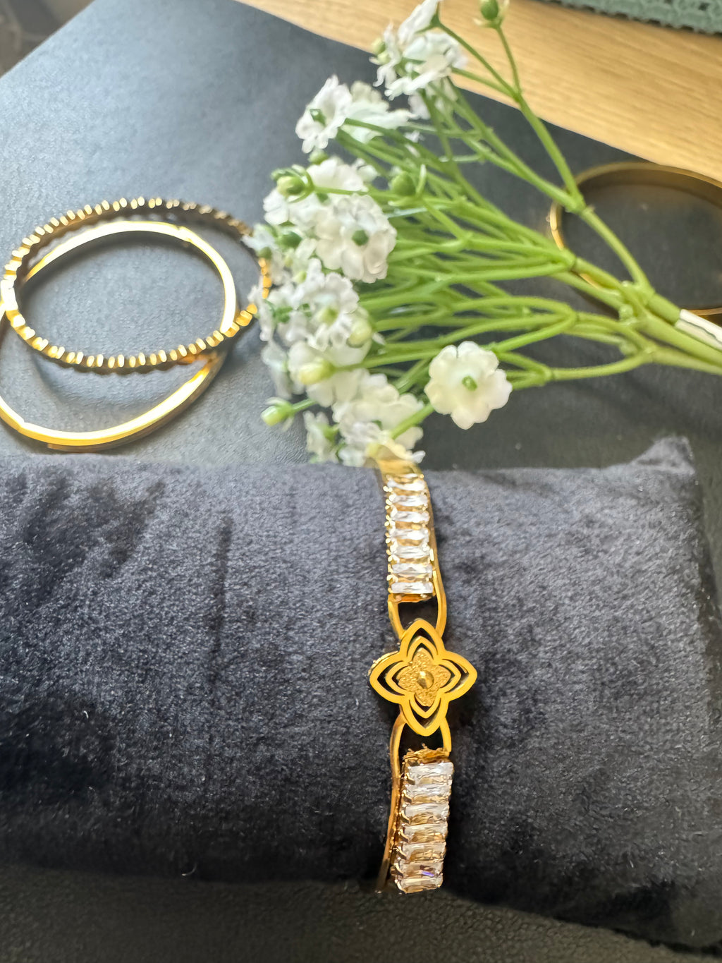 Floret Bangle
