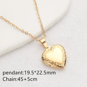 Classic Vintage Heart Necklace - 18K Gold Plated Stainless Steel